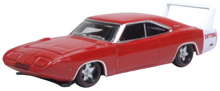 Oxford 87DD69005 1969 Dodge Charger Daytona, Charger Red/White, 1:87 scale, front three-quarter view