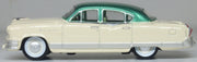 Oxford 87KM53001 1953 Kaiser Manhattan, Stardust Ivory/Jade Green, 1:87 scale, driver-side profile