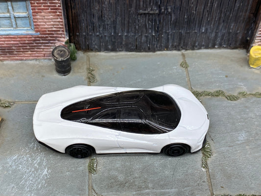 Loose Hot Wheels - McLaren Speedtail - White