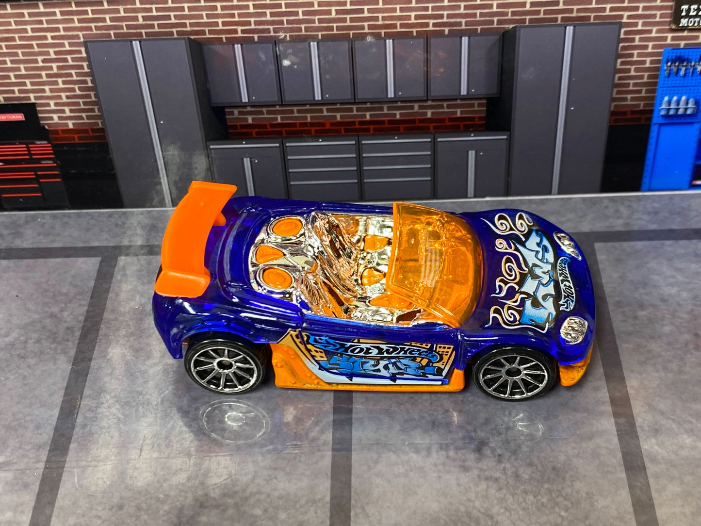 Loose Hot Wheels - Trak Tune - Blue and Orange