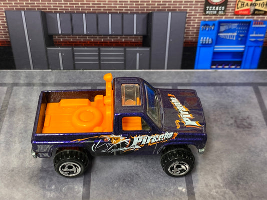 Loose Hot Wheels - 1977 Chevy Pick Up 4x4 (2000) - Purple and Orange Piranha