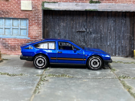 Loose Hot Wheels - Alfa Romeo GTV6 3.0 - Blue