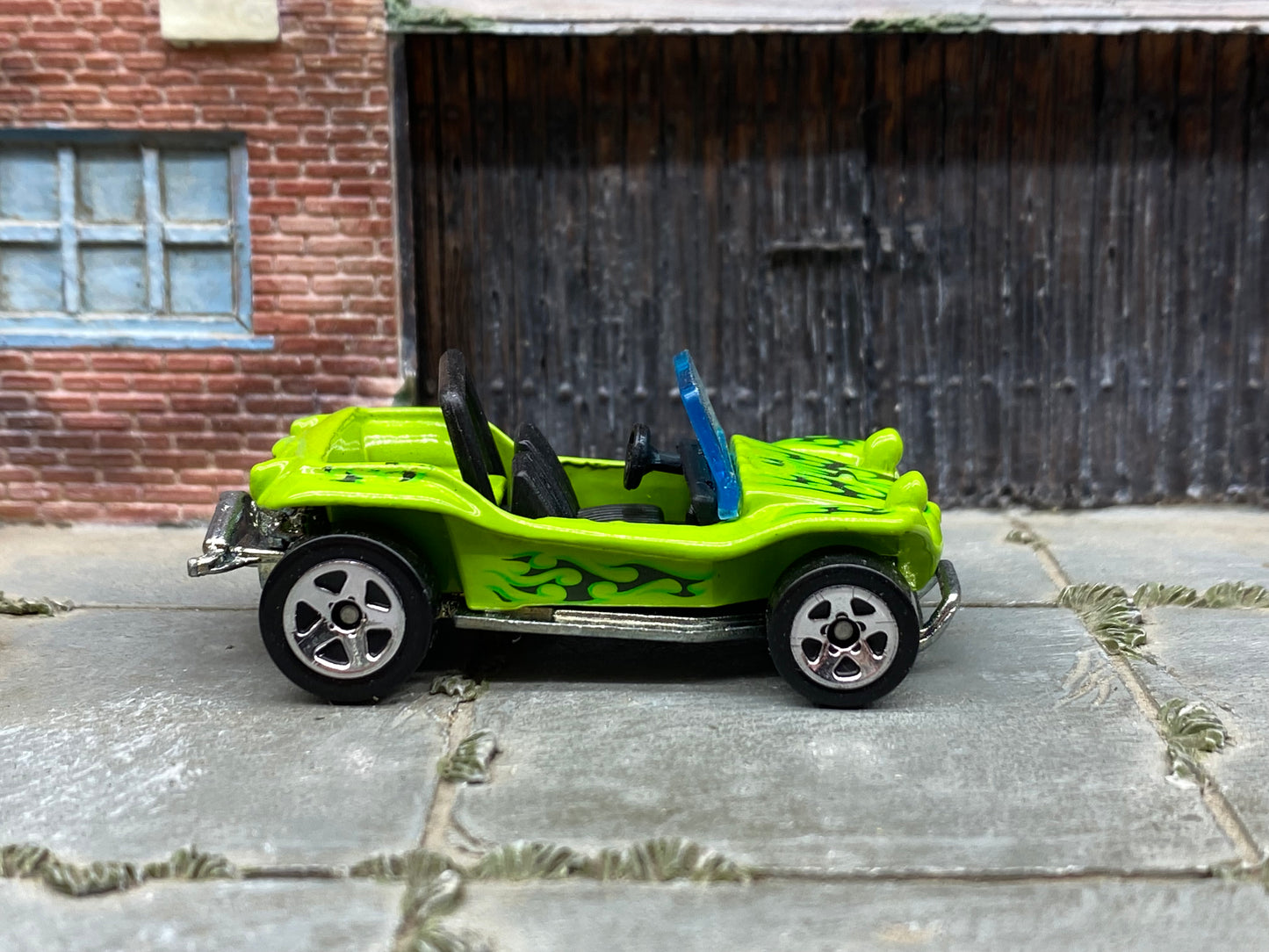 Loose Hot Wheels - Volkswagen VW Meyers Manx Dune Buggy - Green with Flames