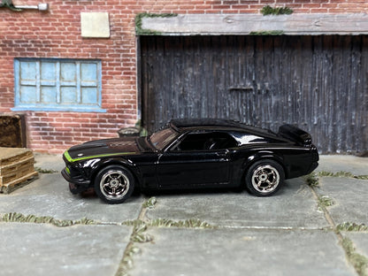 Custom Hot Wheels - 1969 Ford Mustang Boss 302 - Black and Green - Chrome Mag Wheels - Rubber Tires