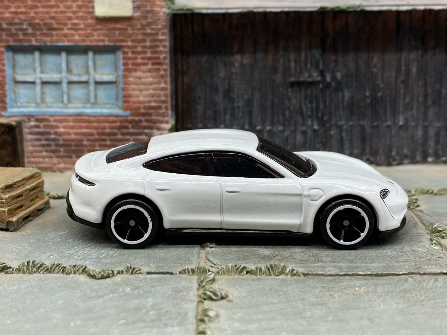 Loose Hot Wheels - Porsche Taycan Turbo S - White