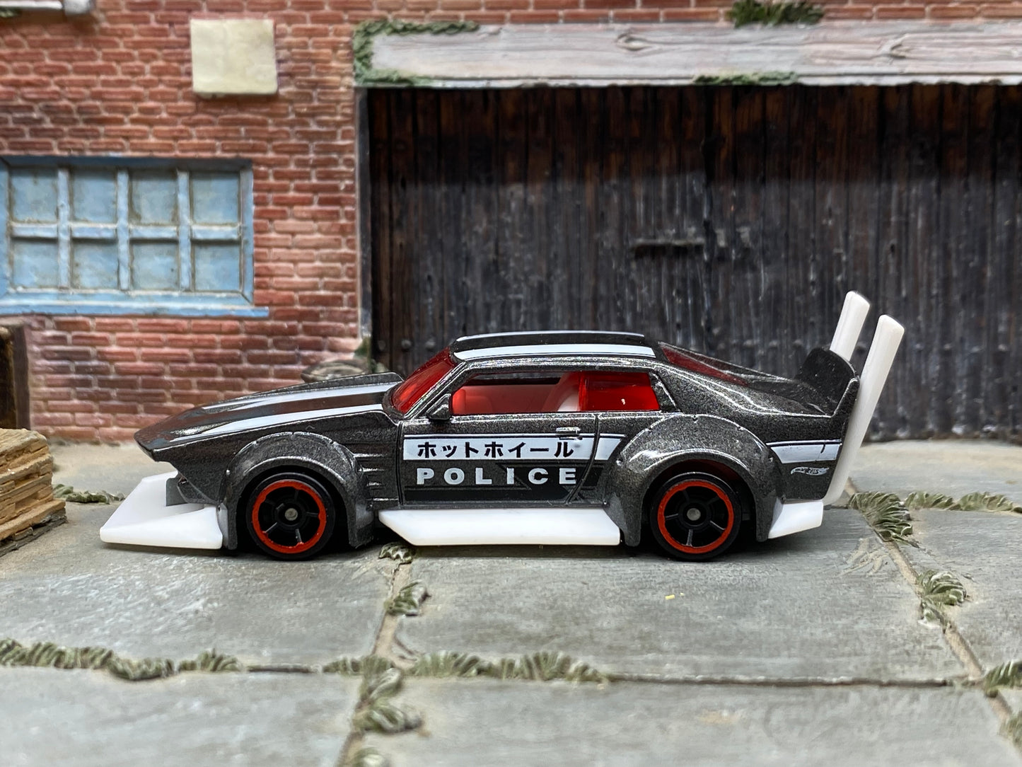 Loose Hot Wheels - Mad Manga - Gray, White and Black Police