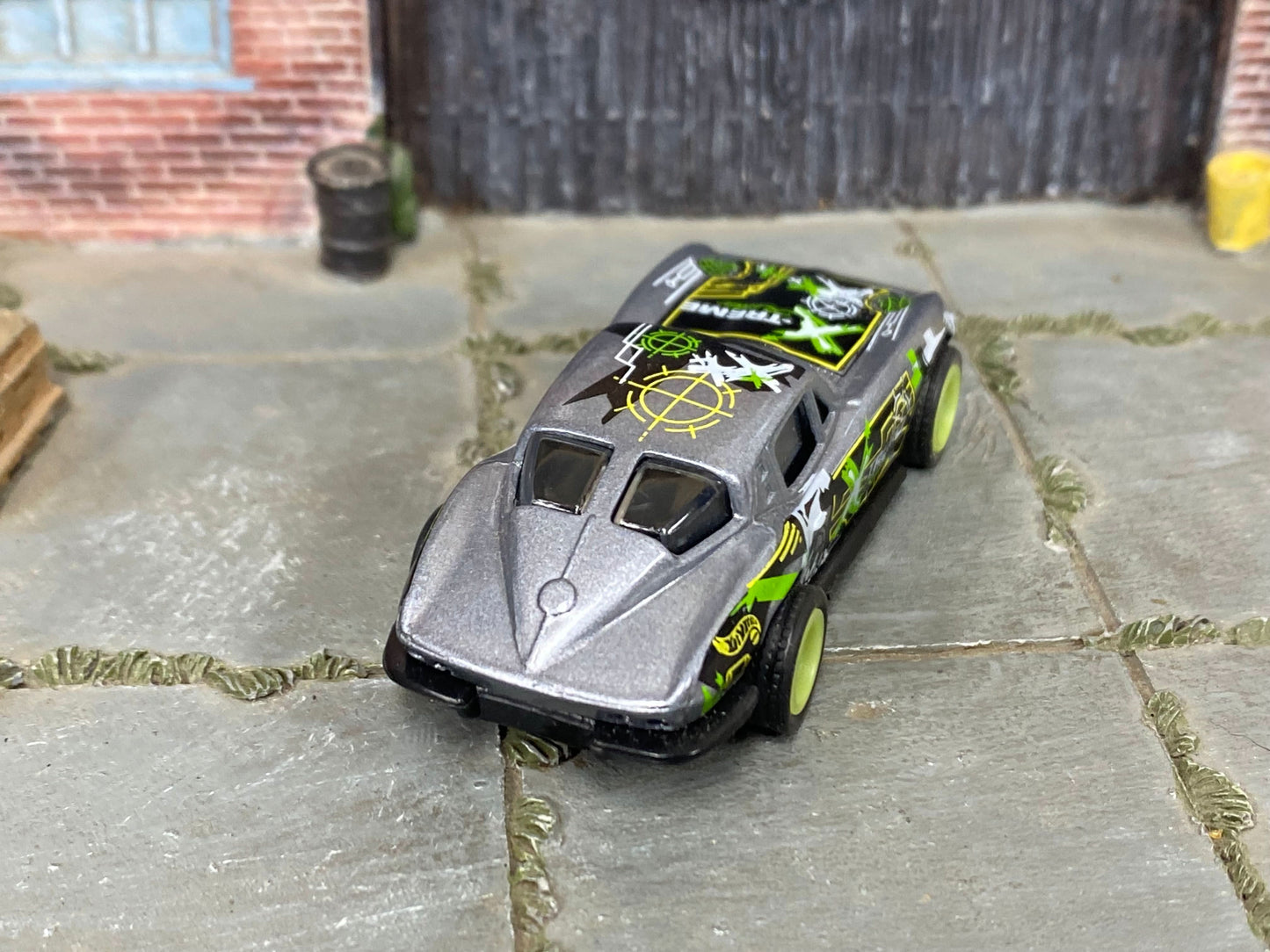 Custom Hot Wheels - Chevy Corvette Stingray - Silver, Black and Green - Green Mag Wheels - Rubber Tires