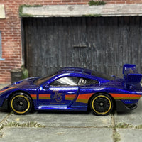 Loose Hot Wheels - Porsche 935 - Blue, Yellow and Red