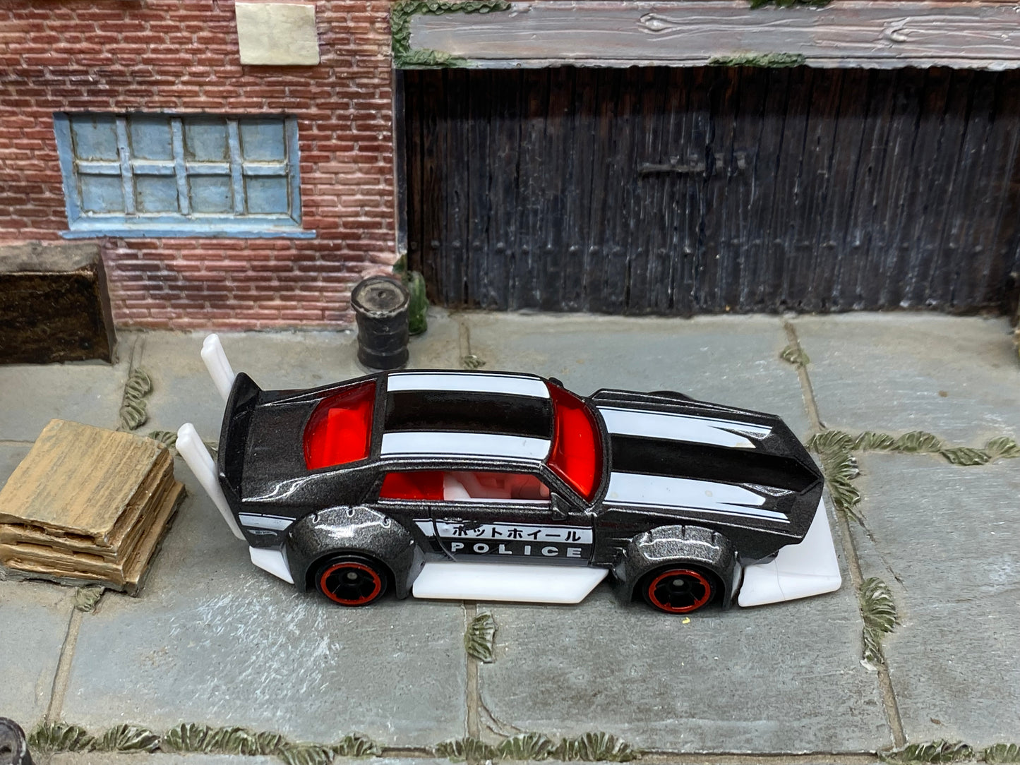 Loose Hot Wheels - Mad Manga - Gray, White and Black Police