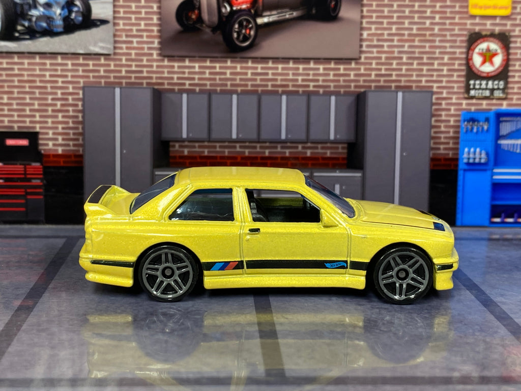 Loose Hot Wheels - BMW M3 - Yellow