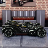 Loose Hot Wheels - Batman Batmobile Arkham Knight - Black and Yellow