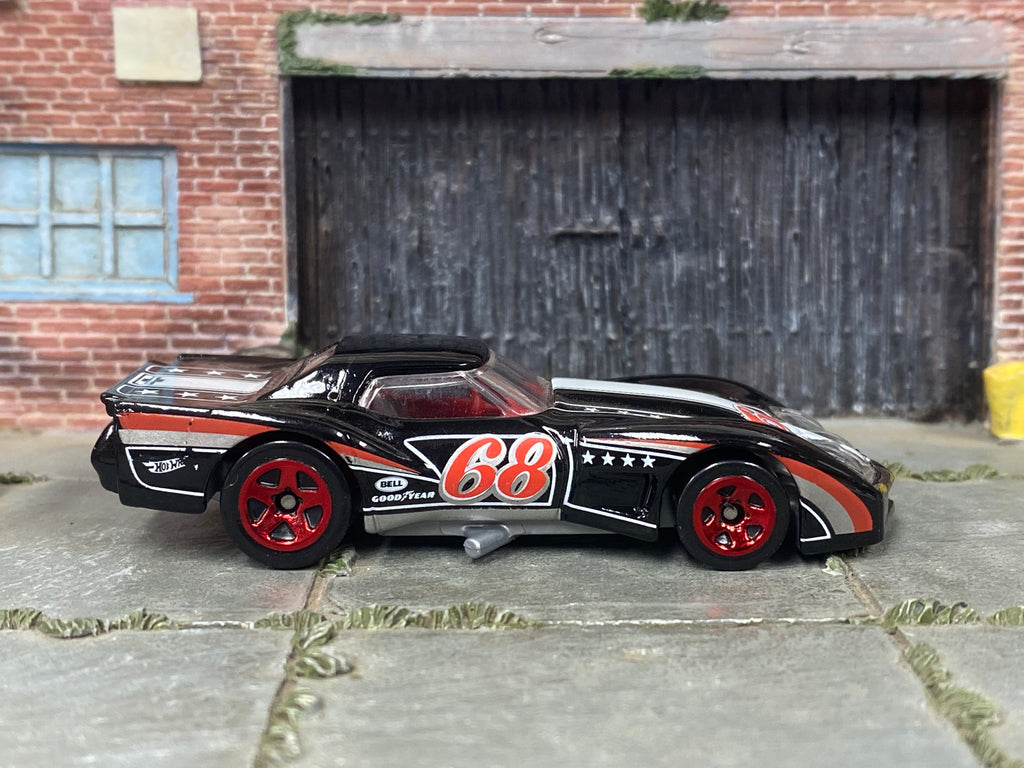 Loose Hot Wheels - 1976 Chevy Corvette Greenwood - Black and Silver