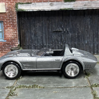 Custom Hot Wheels - Corvette Grand Sport - Silver - Chrome Steel Wheels - Rubber Tires