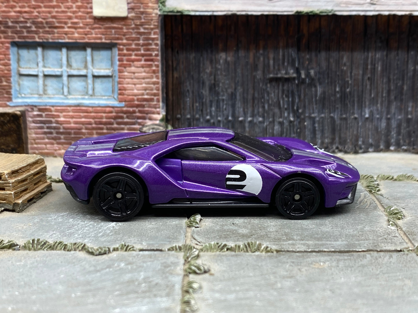 Loose Hot Wheels - 2017 Ford GT - Purple and Silver