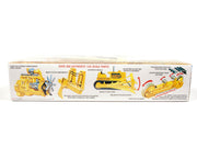 AMT Construction Bulldozer 1:25 model kit view 3