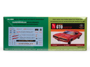 AMT 1992 Chevrolet Silverado Shortbed Fleetside Pickup Easy Build 1:25 Scale Model Kit product view 2