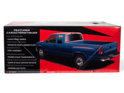 AMT 1996 Chevrolet C-3500 Dually Pickup Easy Build 1:25 Scale Model Kit product view 2