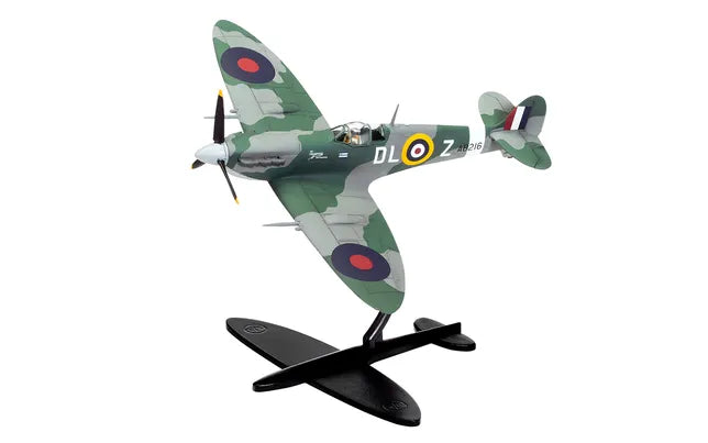 Airfix Spitfire Mk.Vc vs Bf 109F-4 1:72 model view