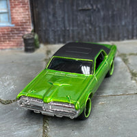 Custom Hot Wheels - 1968 Mercury Cougar - Green and Black - Green and Black 6 Spoke Wheels - Rubber Tires