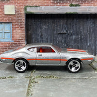 Loose Hot Wheels - Warner - Silver and Red