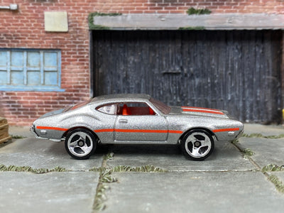 Loose Hot Wheels - Warner - Silver and Red