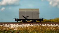 Bachmann HO Thomas & Friends Narrow Gauge Gunpowder Wagon - Gray (Runs on N Track) - product view 2