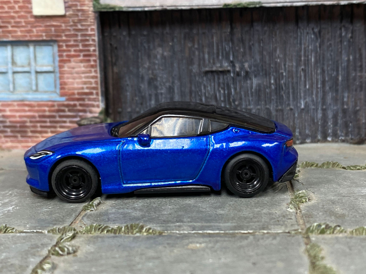 Custom Hot Wheels - 2023 Nissan Z - Blue - Black Mag Wheels - Rubber Tires