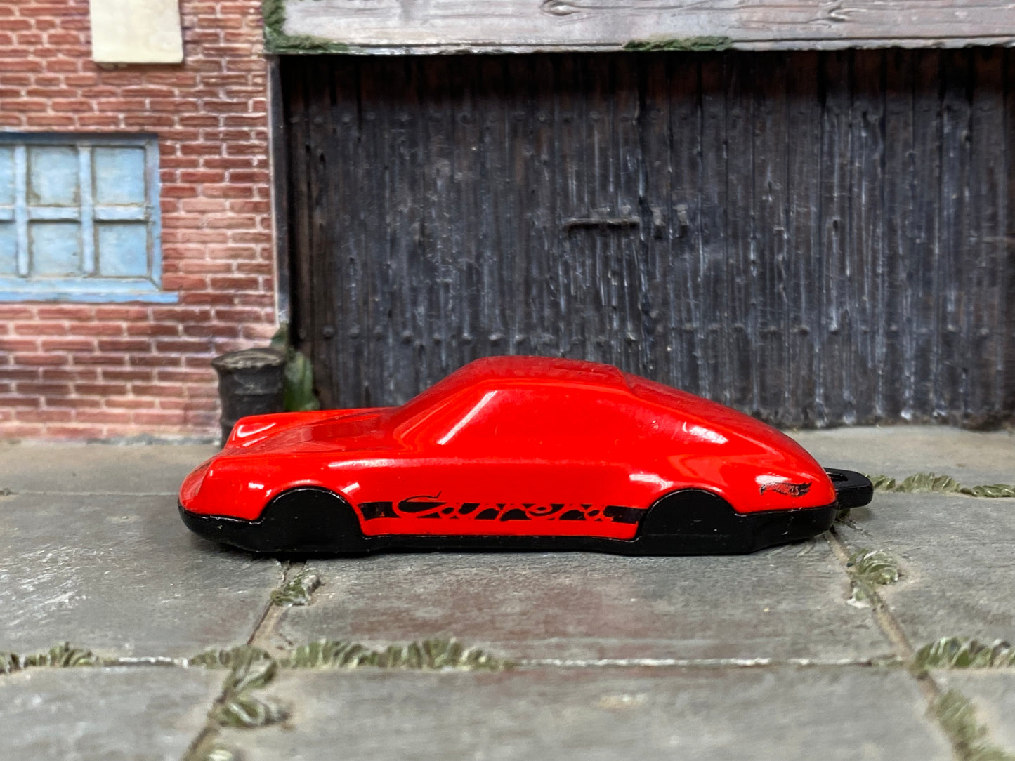 Loose Hot Wheels - Porsche 911 Carrera Clip Magnet - Red