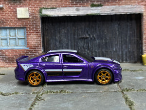 Custom Hot Wheels - 2020 Dodge Charger Hellcat - Purple and White - Gold 6 Spoke Wheels - Rubber Tires
