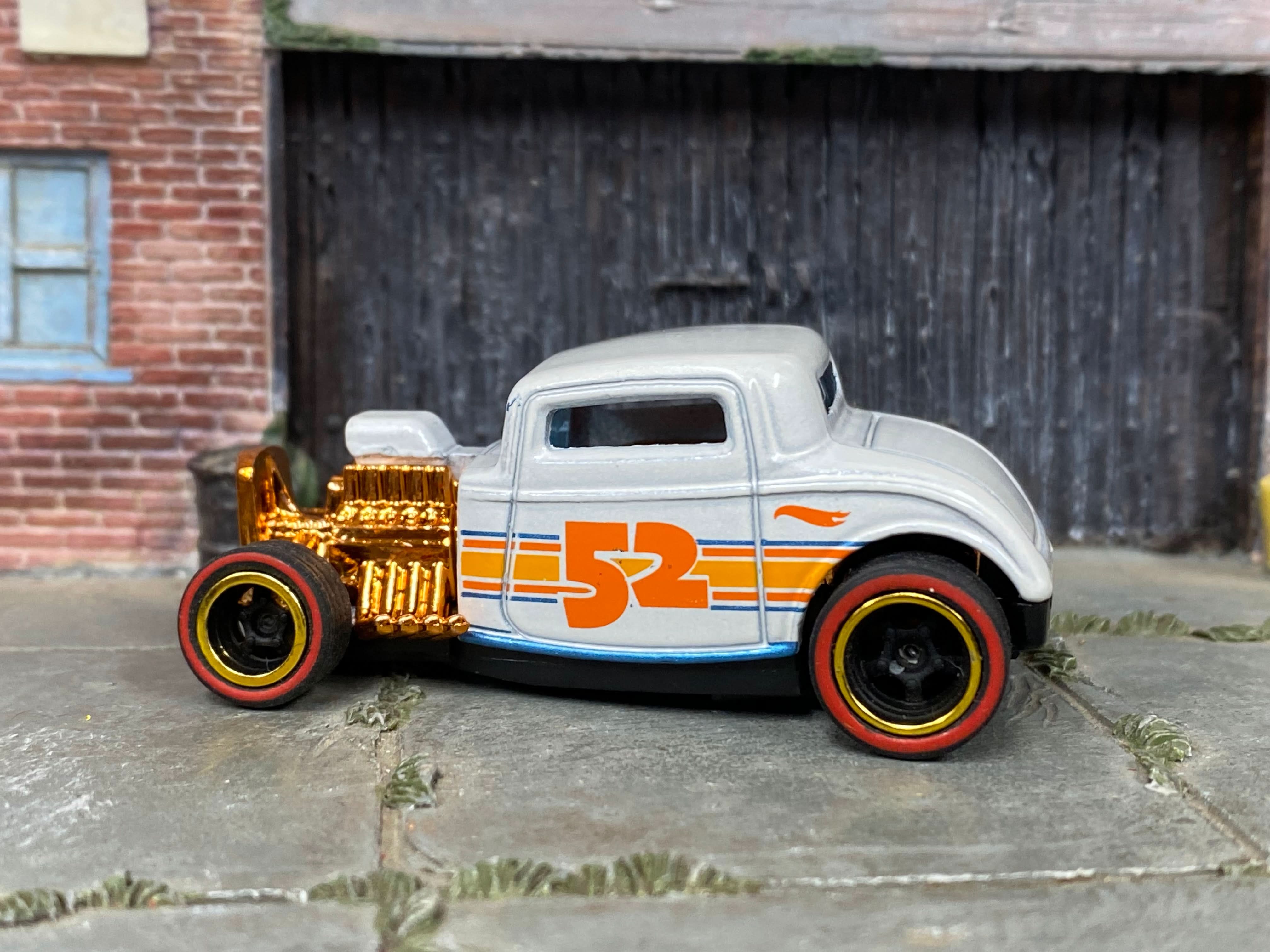 Custom Hot Wheels - 1932 Ford 3 Window - Pearl White 52 Years