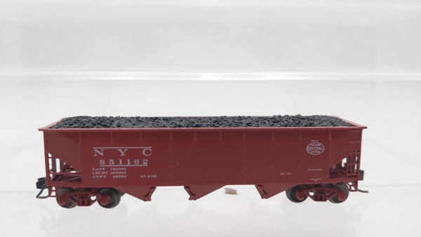 Bluford Shops 74195 N scale NYC 951162: side view showing the exact road number.