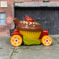 Loose Hot Wheels - Sweet Driver Cup Cake - Red and Brown