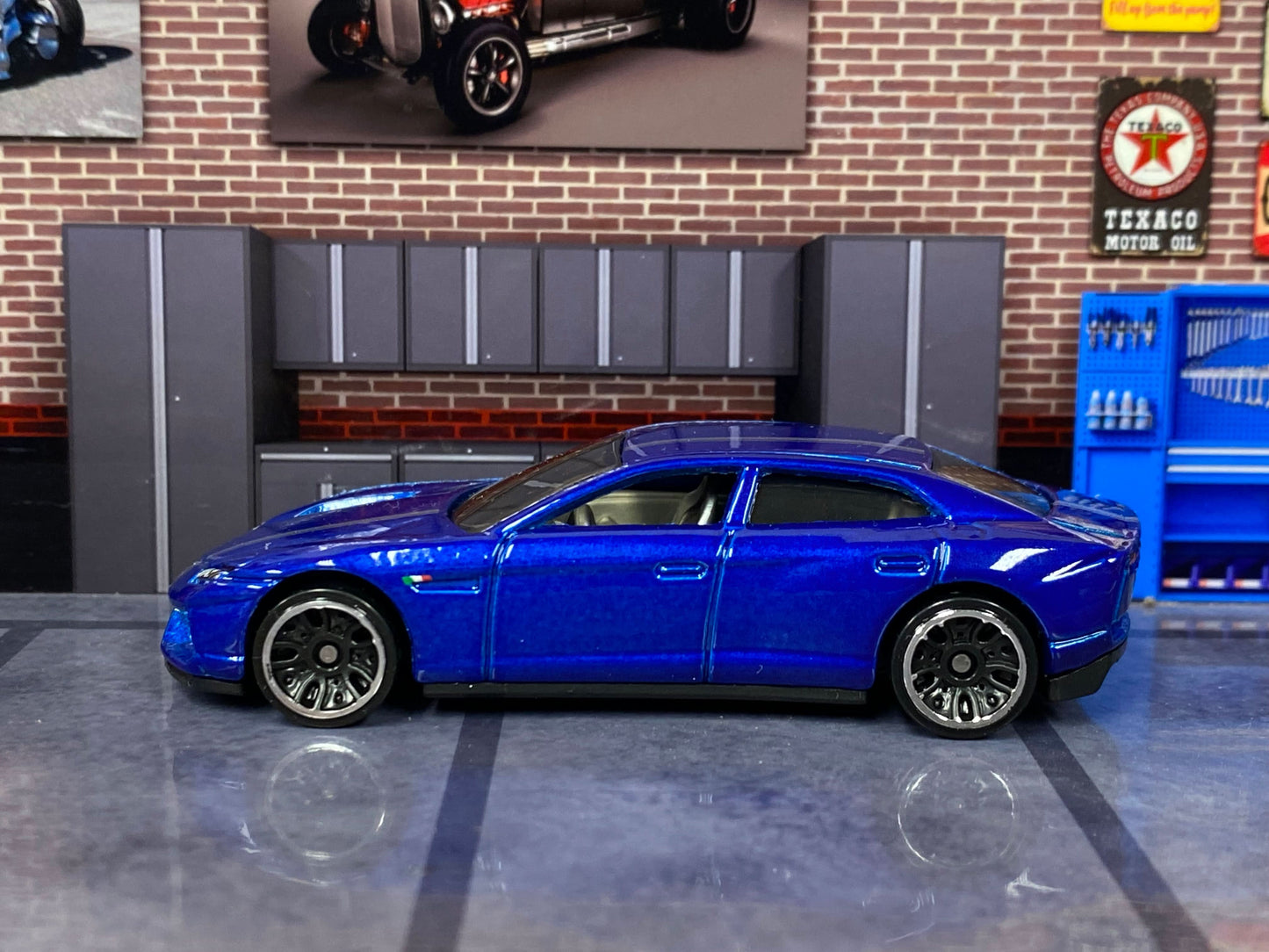 Loose Hot Wheels - Lamborghini Estoque - Blue and White