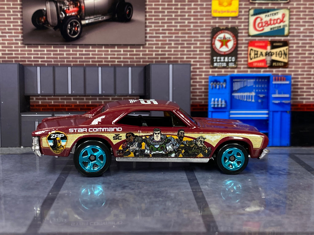 Loose Hot Wheels - 1967 Chevy Chevelle SS - Dark Red Star Command Buzz Lightyear