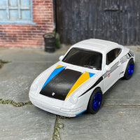 Custom Hot Wheels - 1996 Porsche Carrera - White, Yellow, Blue and Black - Blue Mag Wheels - Rubber Tires