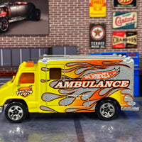 Loose Hot Wheels - Hot Wheels Ambulance - Yellow and Silver with Flames