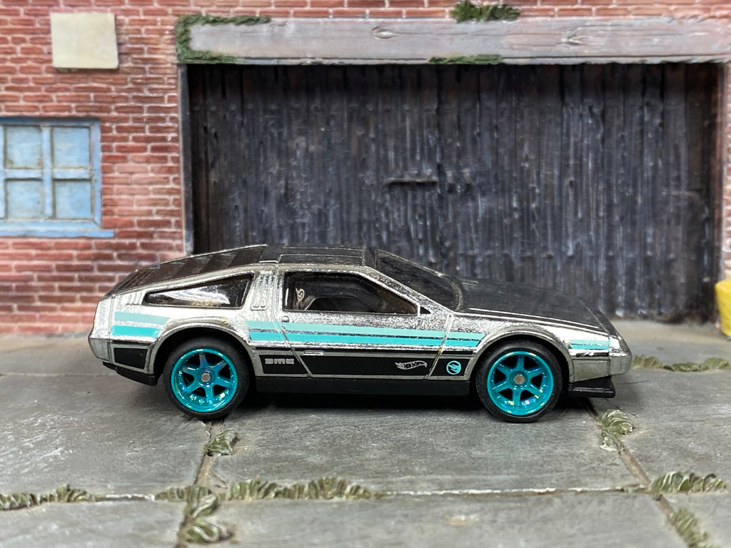 Custom Hot Wheels - Back to The Future Delorean Time Machine - ZAMAC and Blue TH - Green Chrome Mag Wheels - Rubber Tires