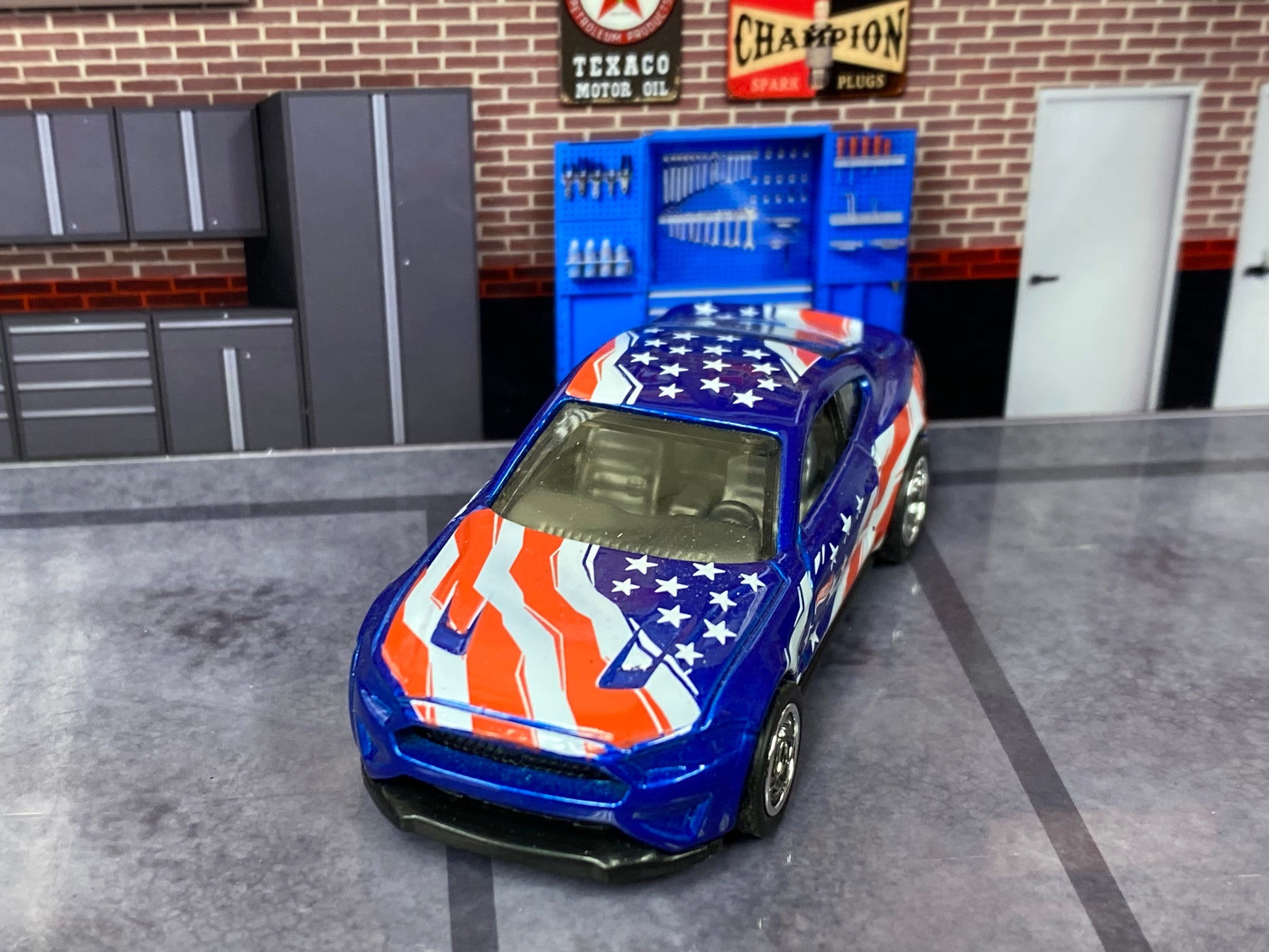 Custom Hot Wheels - 2018 Ford Mustang GT - Blue Stars and Stripes - Chrome AMR Wheels - Rubber Tires