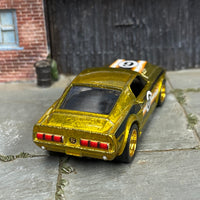 Custom Hot Wheels - 1967 Ford Mustang Shelby GT 500 - Gold Ultra Hot - Gold 5 Spoke Wheels - Rubber Tires