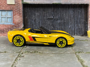 Loose Hot Wheels - Chevy Corvette C6 Convertible - Yellow and Black