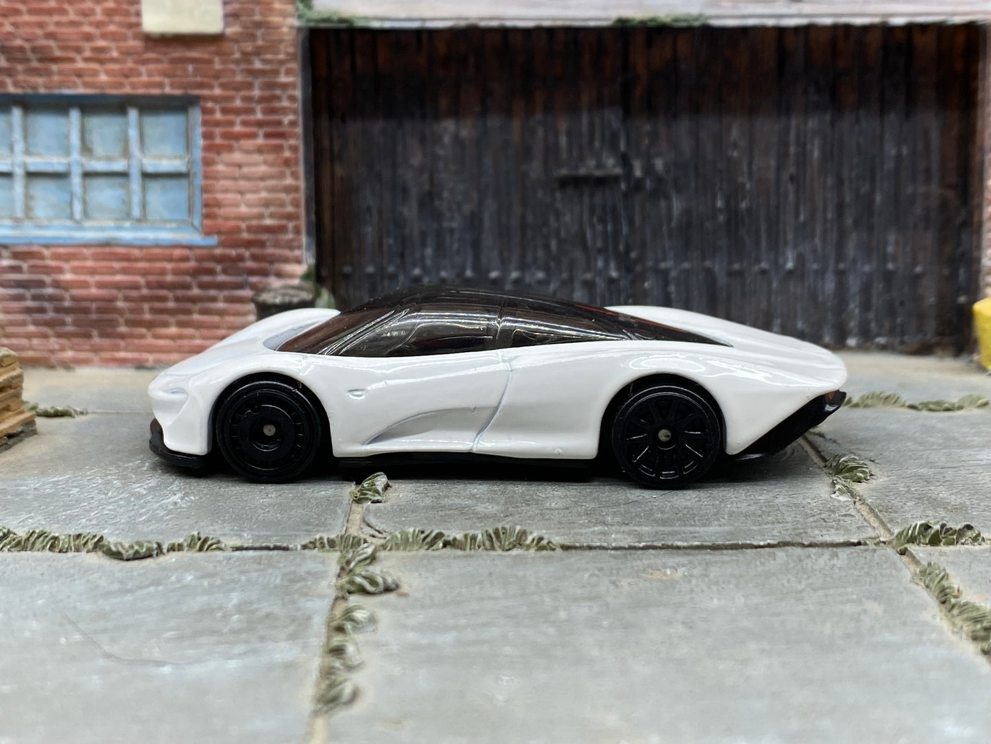 Loose Hot Wheels - McLaren Speedtail - White