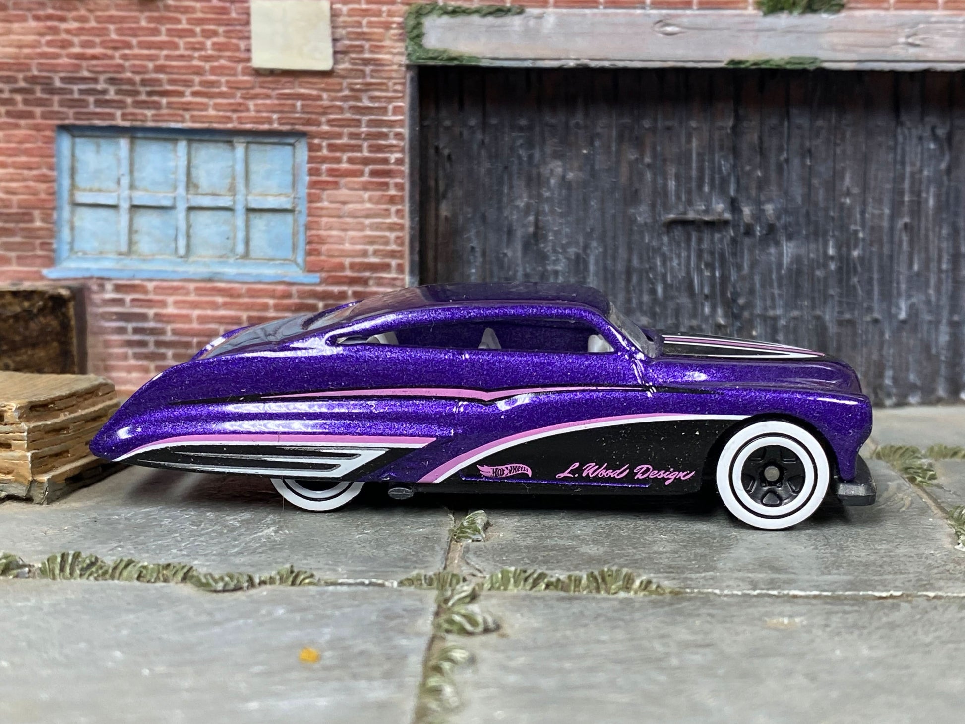 Loose Hot Wheels - Pearl Passion - Purple, Black, Pink and White