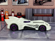 Loose Hot Wheels - Batman Batmobile - White