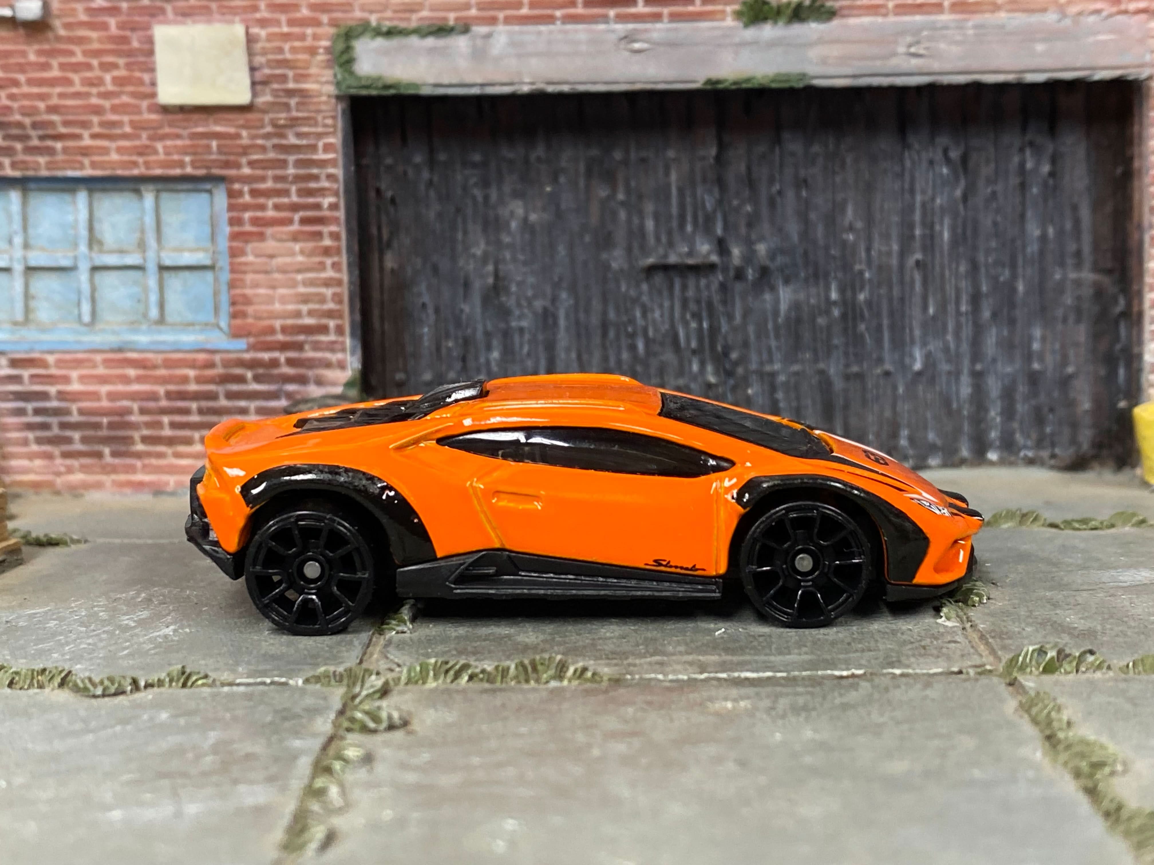 Loose Hot Wheels Lamborghini Huracan Sterrato – Orange, Black and