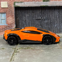 Loose Hot Wheels - Lamborghini Huracan Sterrato - Orange, Black and White