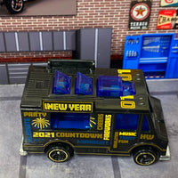 Loose Hot Wheels - Quick Bite Food Truck - New Years Count Down 2021- Black