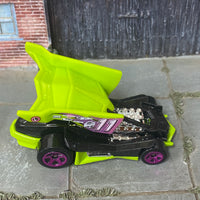 Loose Hot Wheels - Dirty Outlaw Sprint Car - Black and Green