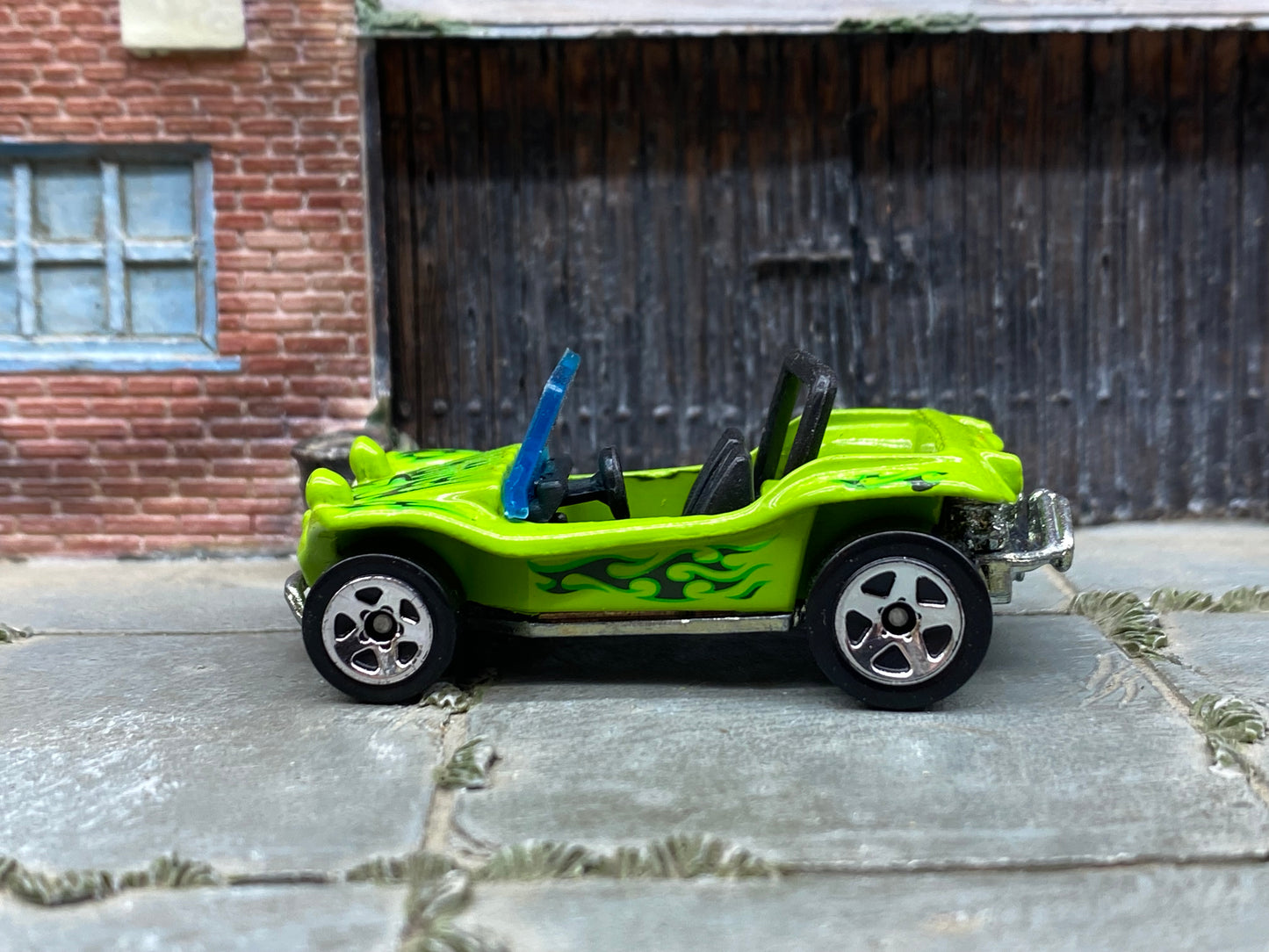 Loose Hot Wheels - Volkswagen VW Meyers Manx Dune Buggy - Green with Flames