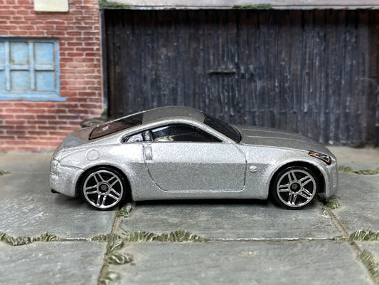 Loose Hot Wheels - Nissan Z - Silver
