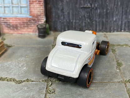 Custom Hot Wheels - 1932 Ford 3 Window - Pearl White 52 Years - Black and Gold Mag Wheels - Redline Rubber Tires